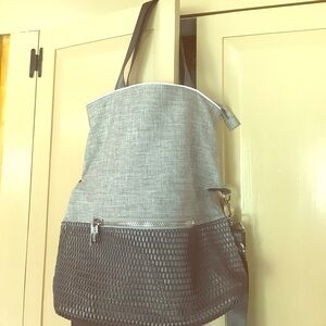 Athleta grey cross over bag